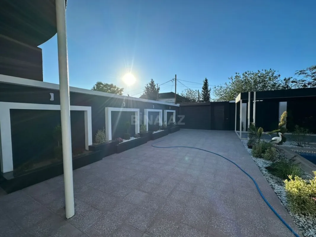 Satılır 5 otaqlı həyət evi 200 m²