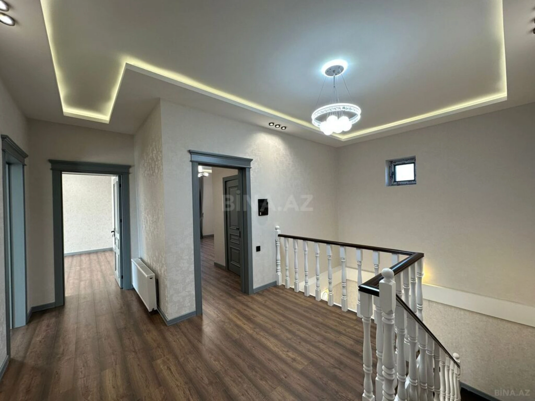 Satılır 5 otaqlı həyət evi 200 m²