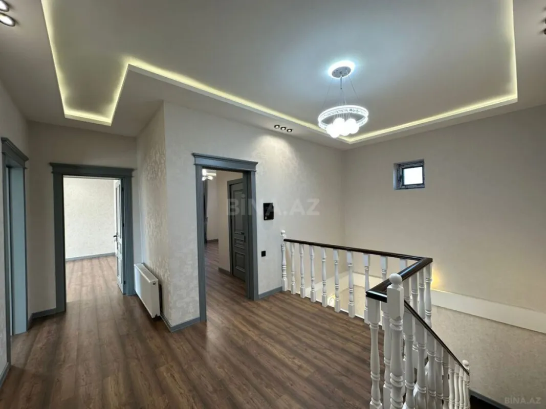 Satılır 5 otaqlı həyət evi 200 m²