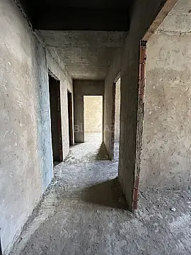 Satılır 2 otaqlı mənzil 85 m²