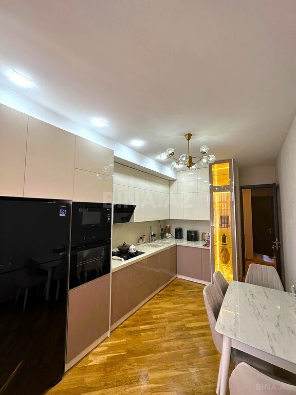Satılır 3 otaqlı mənzil 120 m²