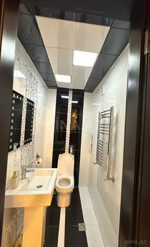 Satılır 3 otaqlı mənzil 120 m²