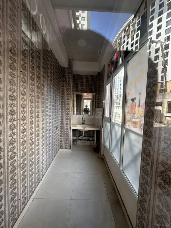 Satılır obyekt 220 m²