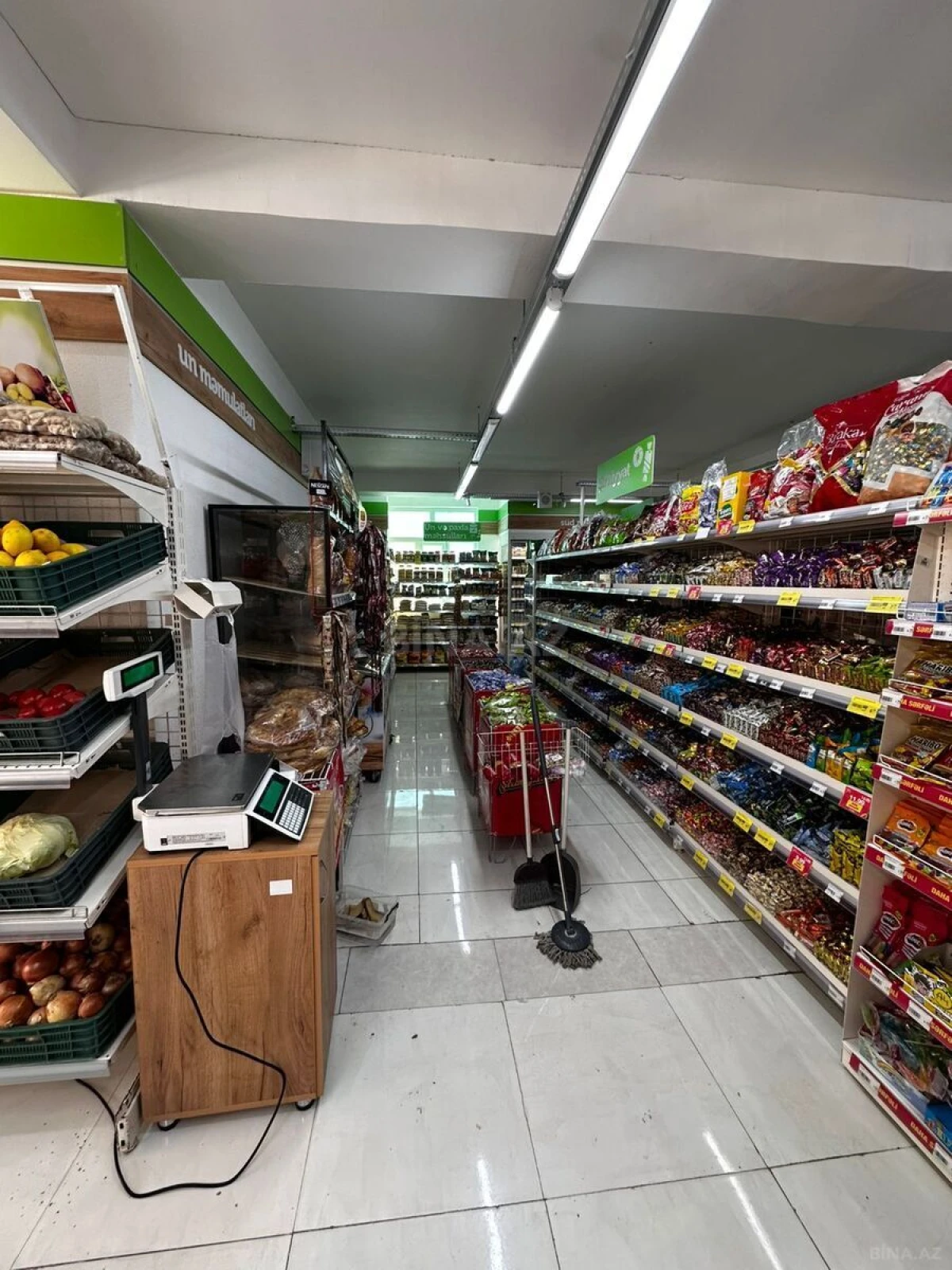 Satılır obyekt 220 m²