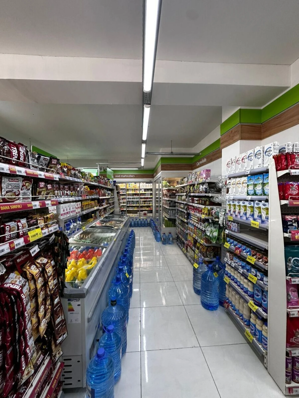 Satılır obyekt 220 m²