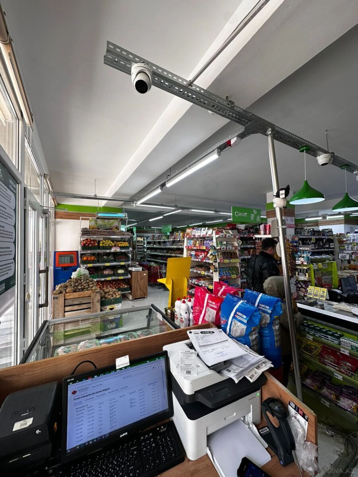 Satılır obyekt 220 m²