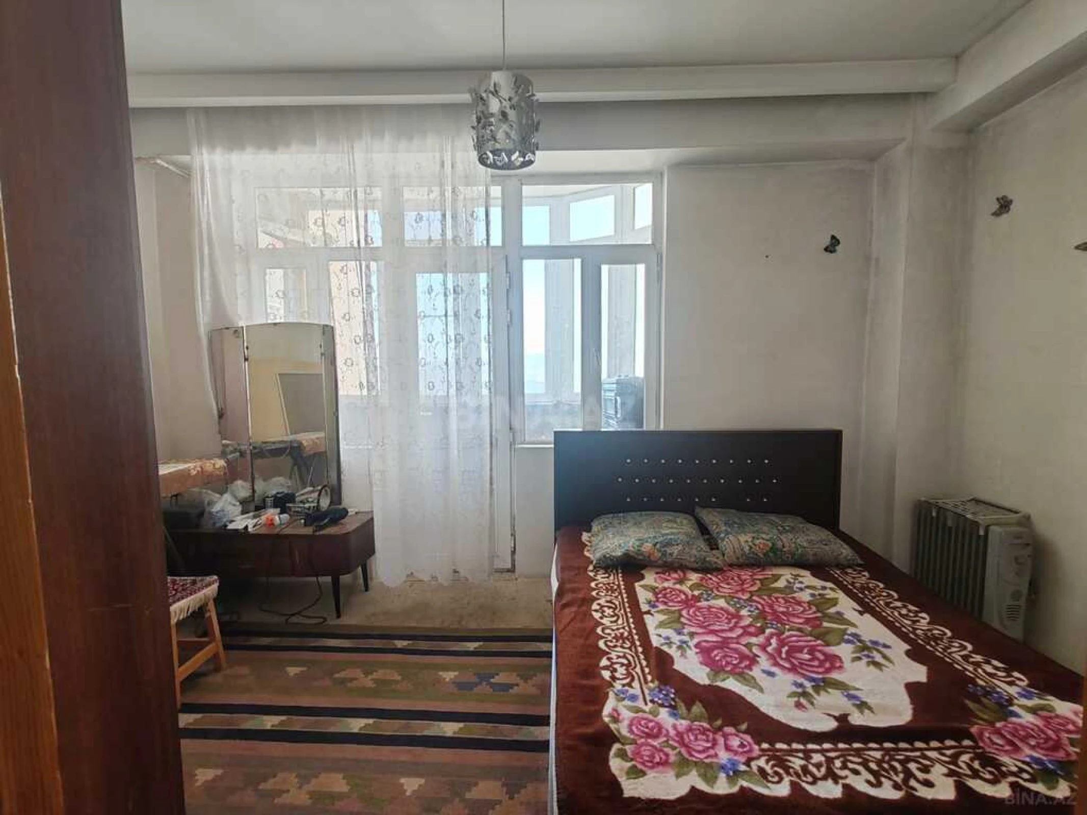 Satılır 2 otaqlı mənzil 75 m²