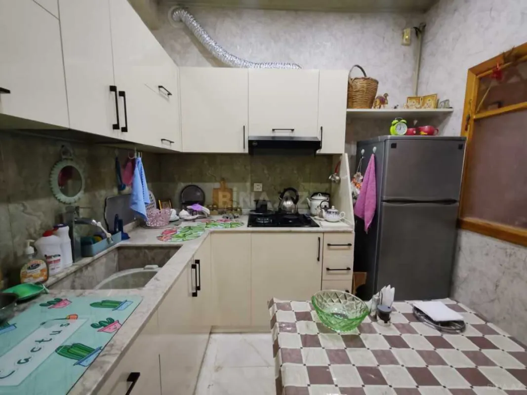 Satılır 2 otaqlı mənzil 75 m²