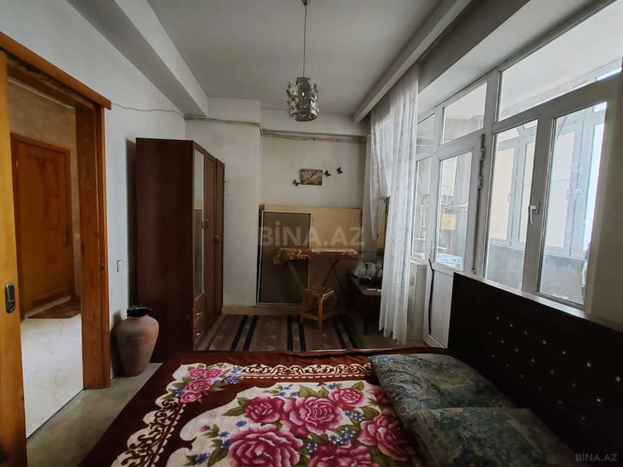 Satılır 2 otaqlı mənzil 75 m²