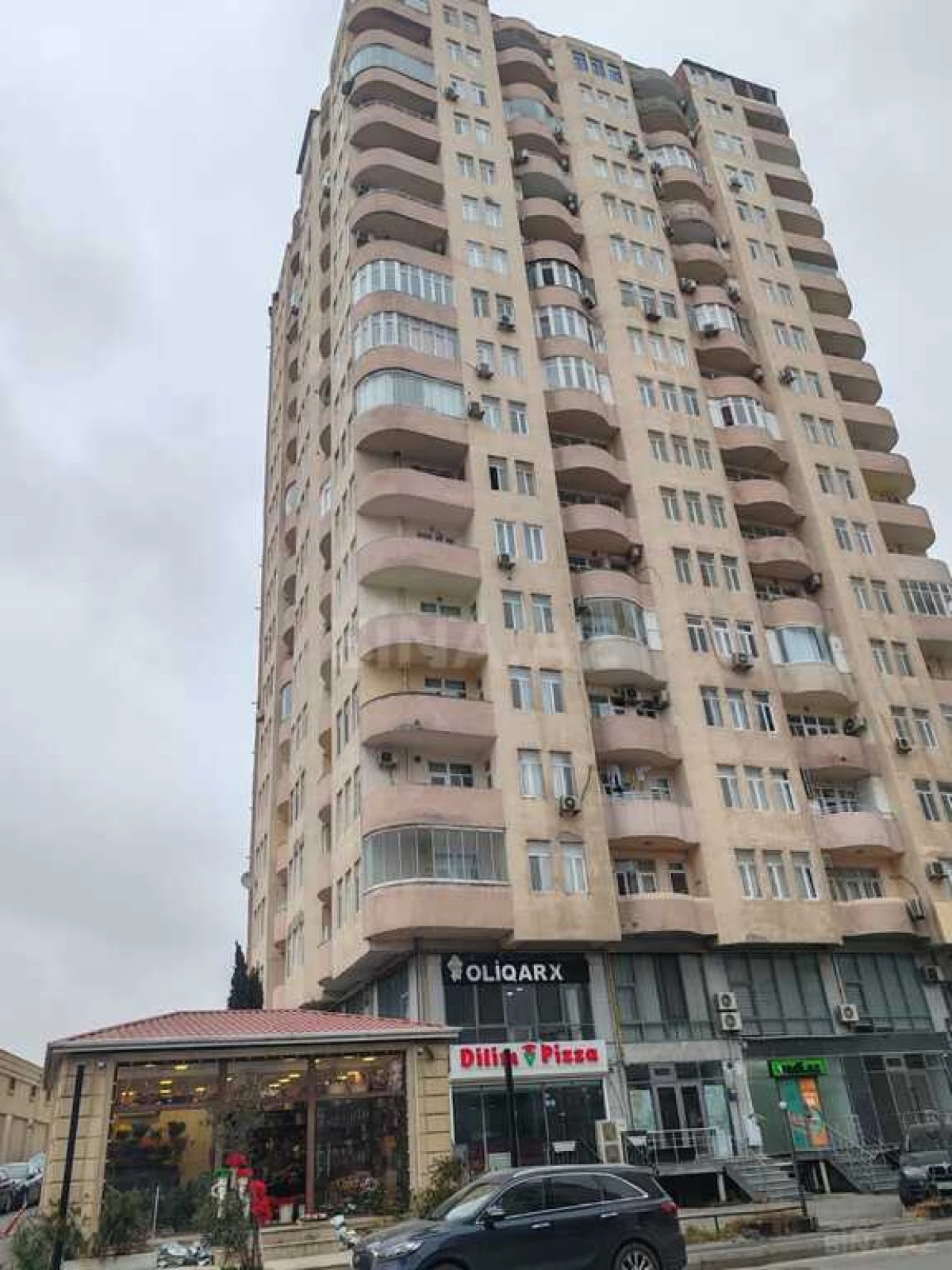 Satılır 2 otaqlı mənzil 75 m²