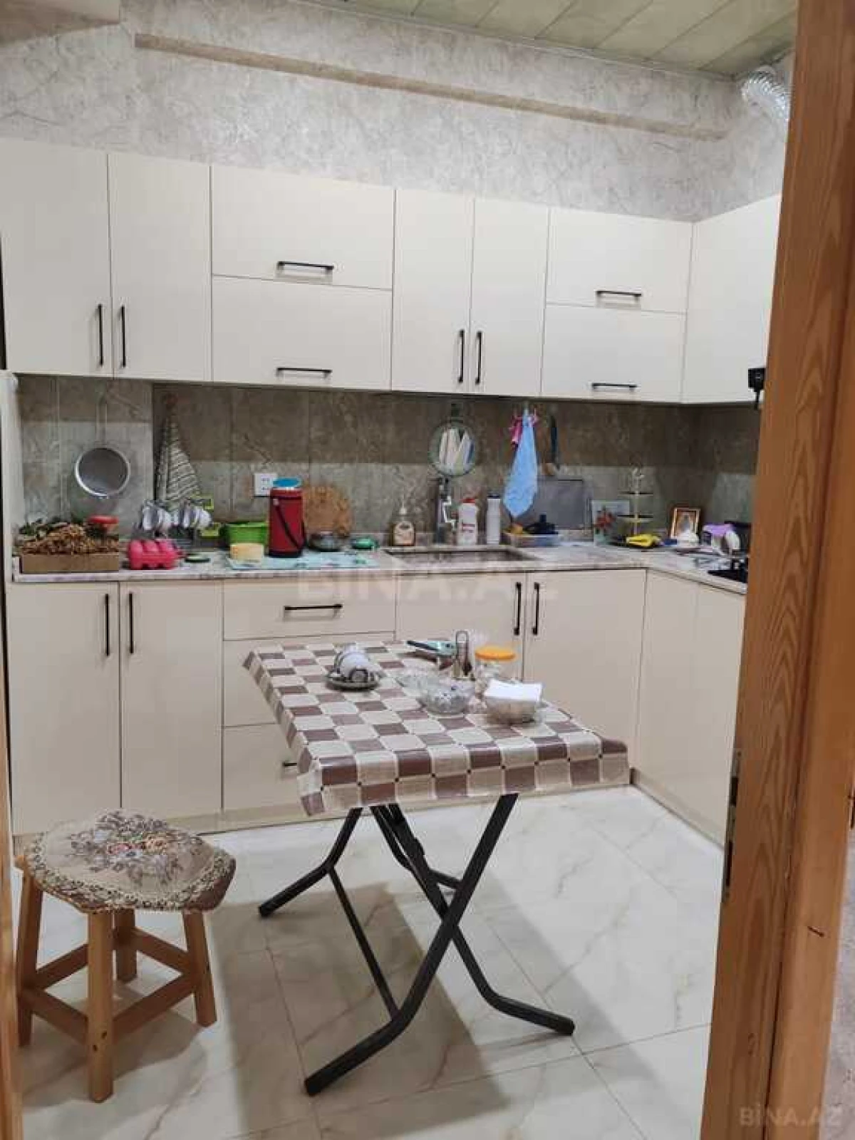 Satılır 2 otaqlı mənzil 75 m²