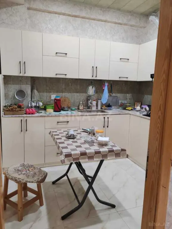 Satılır 2 otaqlı mənzil 75 m²