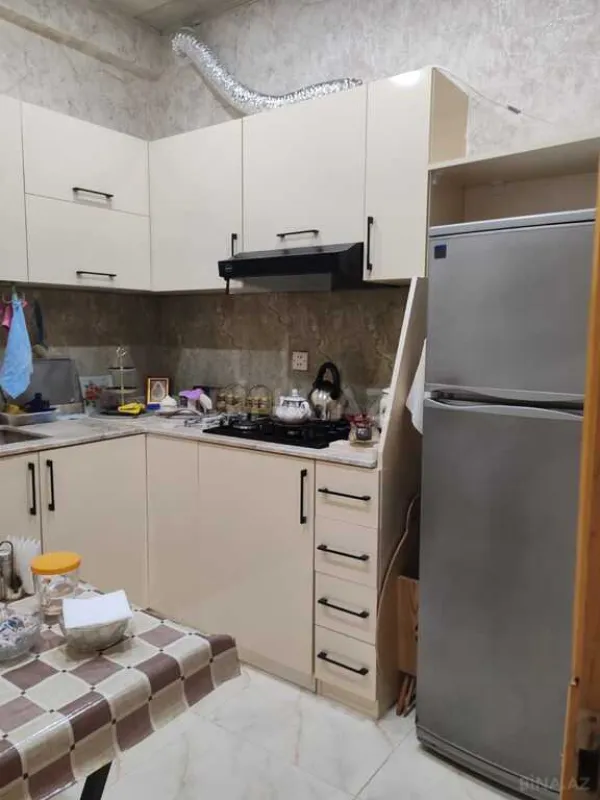Satılır 2 otaqlı mənzil 75 m²