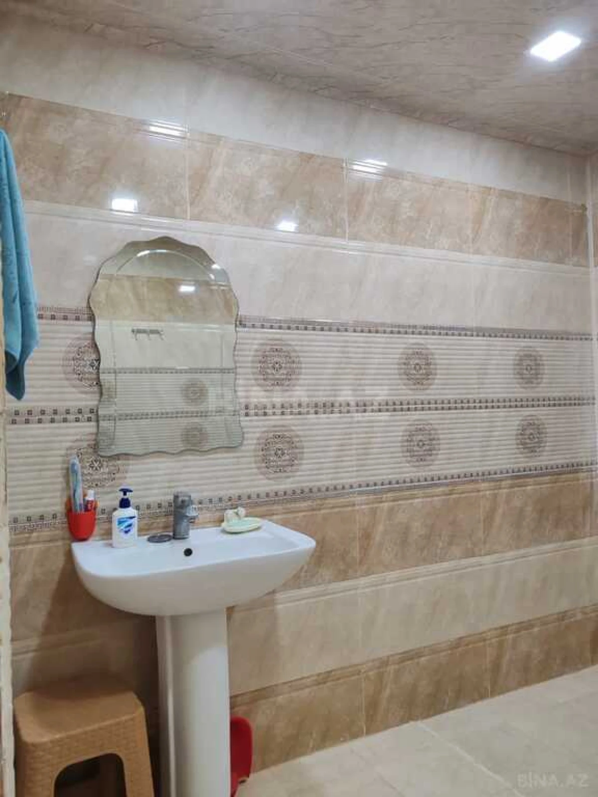 Satılır 2 otaqlı mənzil 75 m²