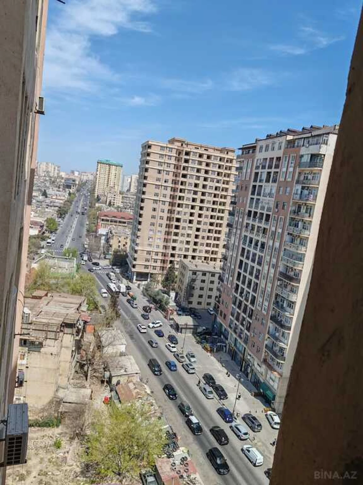 Satılır 2 otaqlı mənzil 75 m²