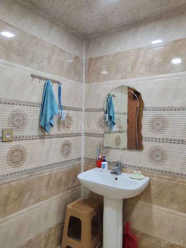 Satılır 2 otaqlı mənzil 75 m²