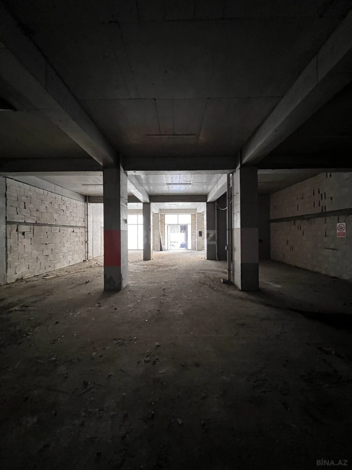 Satılır obyekt 450 m²