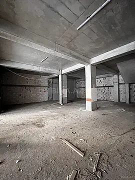 Satılır obyekt 450 m²