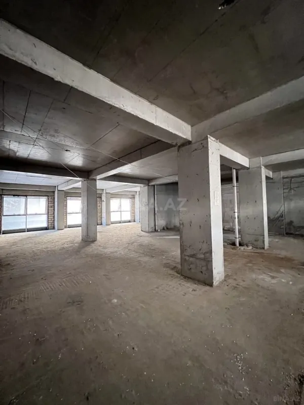 Satılır obyekt 450 m²