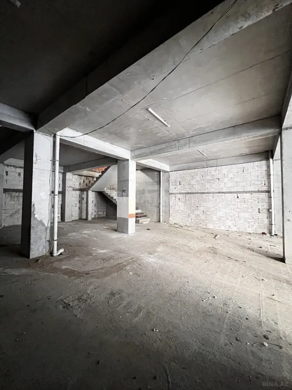 Satılır obyekt 450 m²