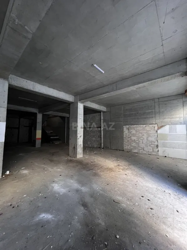 Satılır obyekt 450 m²