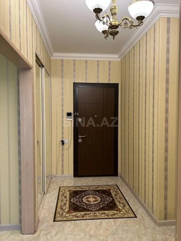 Kirayə verilir 2 otaqlı mənzil 96 m²