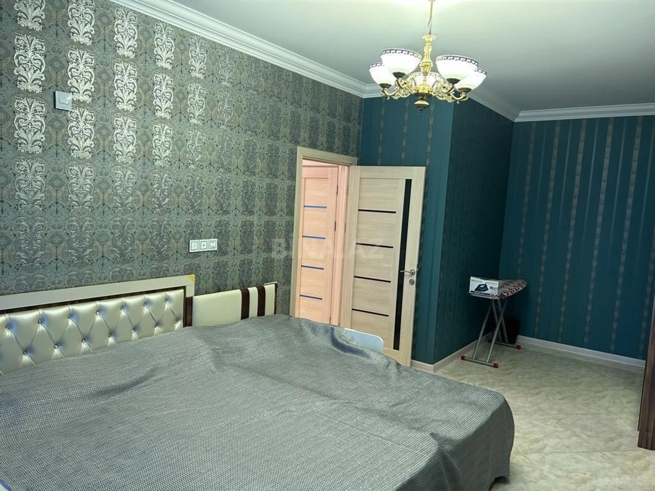 Kirayə verilir 2 otaqlı mənzil 96 m²