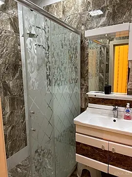 Kirayə verilir 2 otaqlı mənzil 96 m²