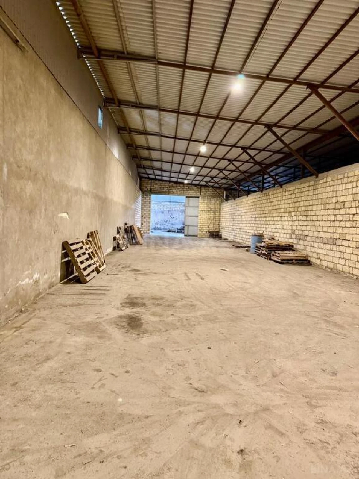 Kirayə verilir obyekt 1200 m²