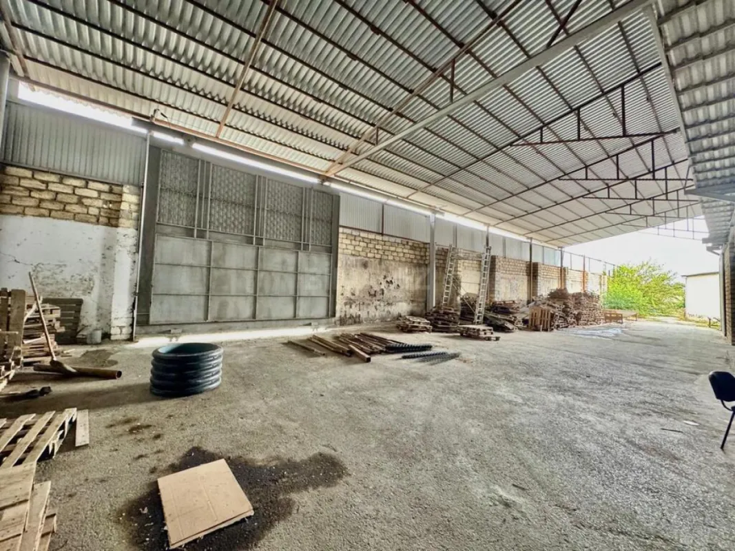 Kirayə verilir obyekt 1200 m²