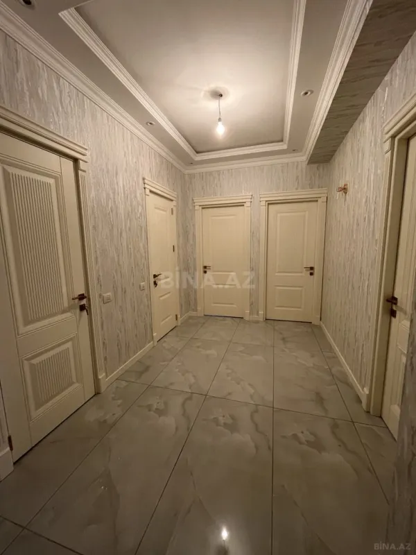 Satılır 3 otaqlı mənzil 119 m²