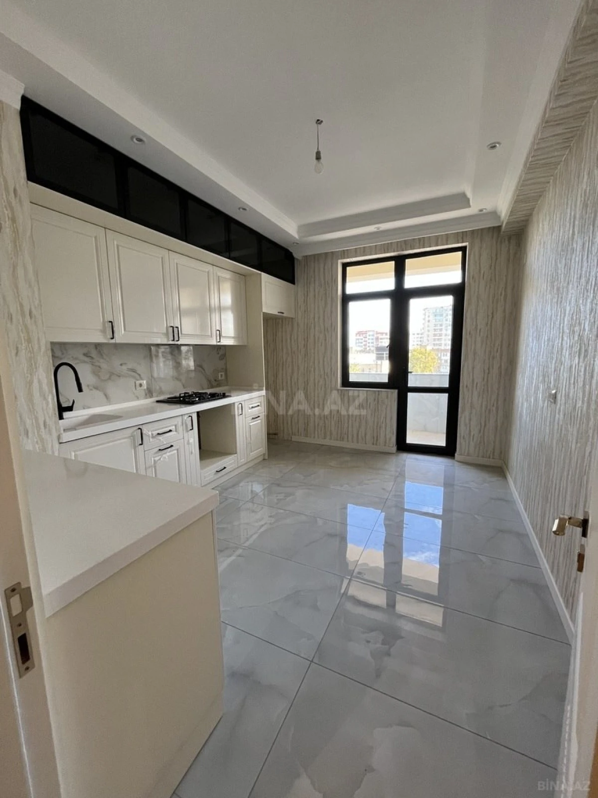 Satılır 3 otaqlı mənzil 119 m²