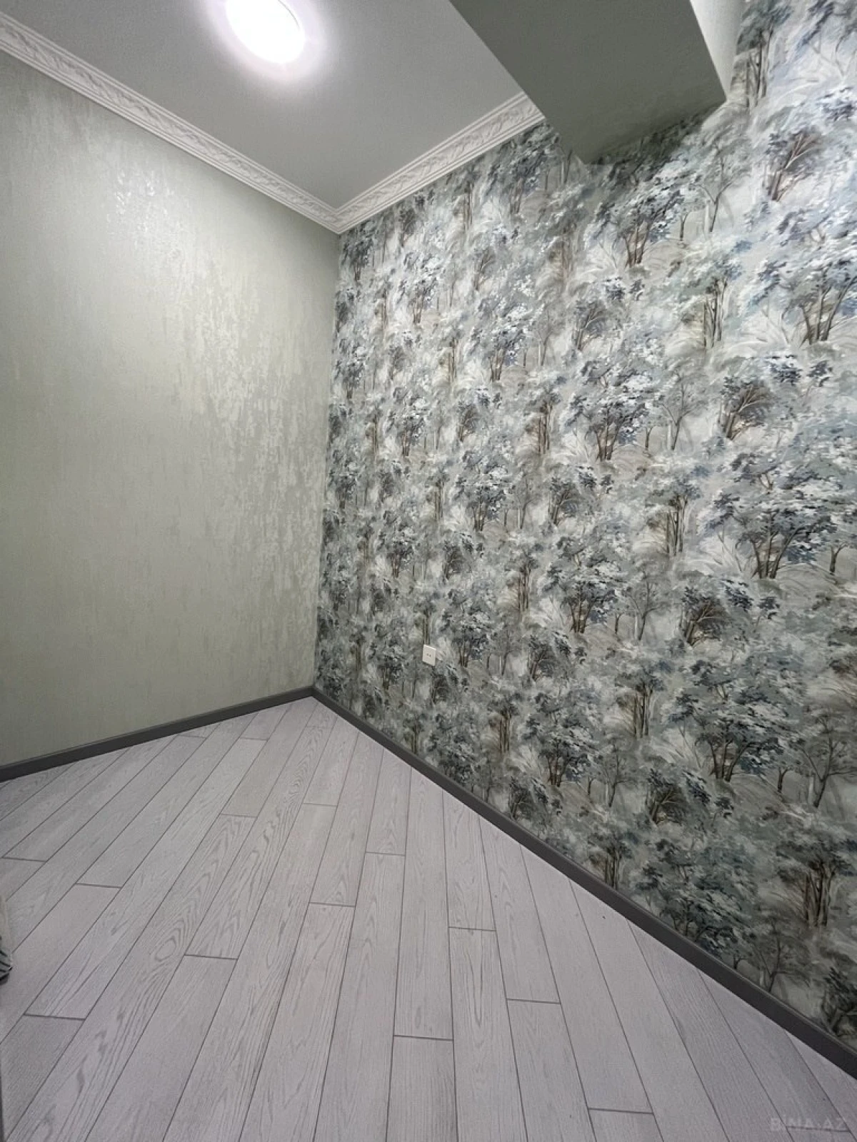 Satılır 2 otaqlı mənzil 85 m²