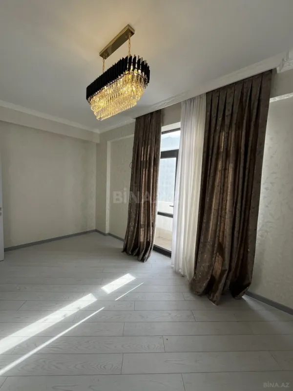 Satılır 2 otaqlı mənzil 85 m²