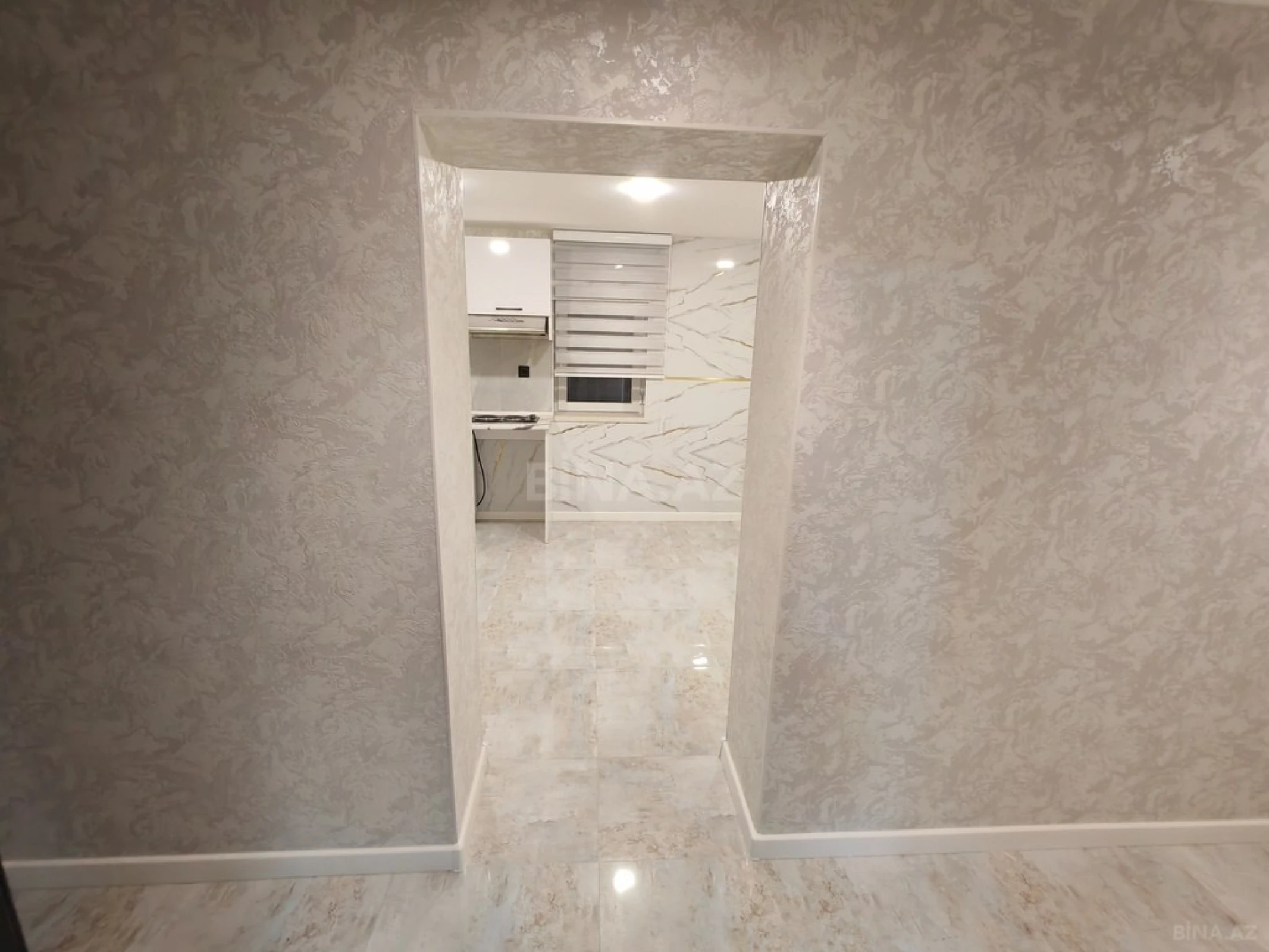 Satılır 6 otaqlı həyət evi 180 m²