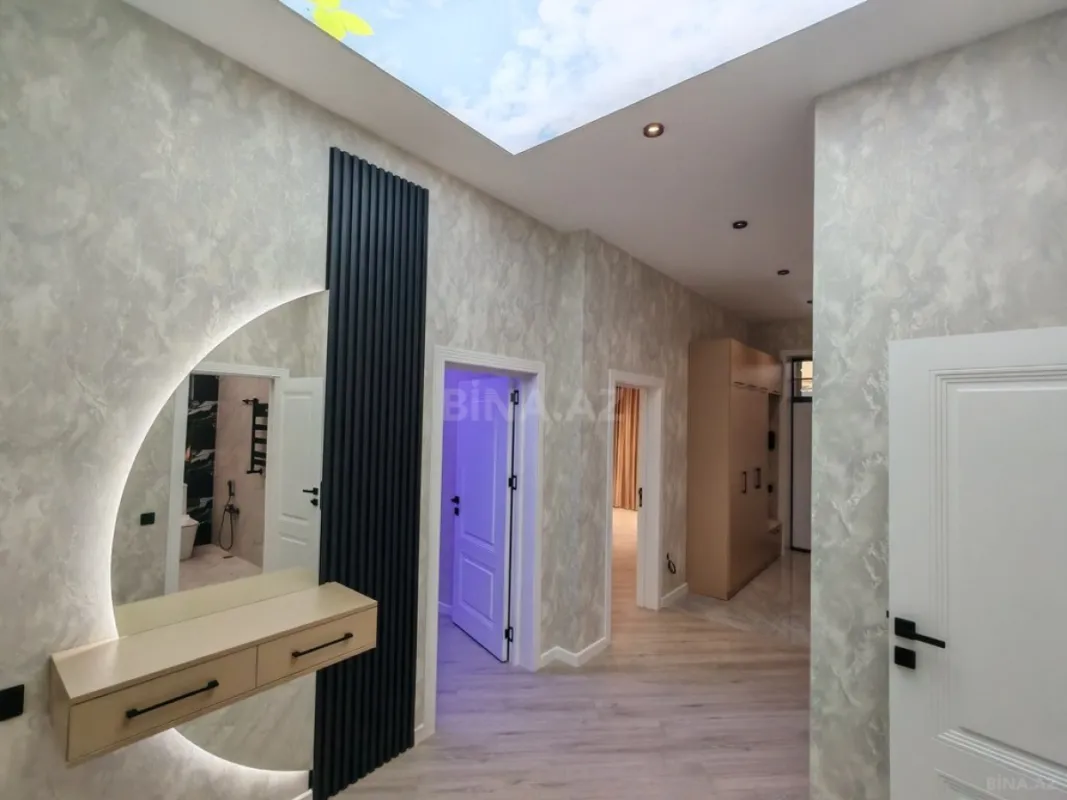 Satılır 6 otaqlı həyət evi 180 m²