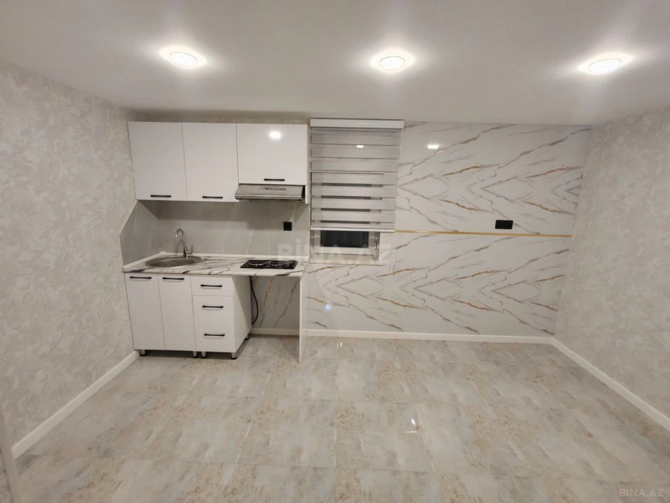 Satılır 6 otaqlı həyət evi 180 m²