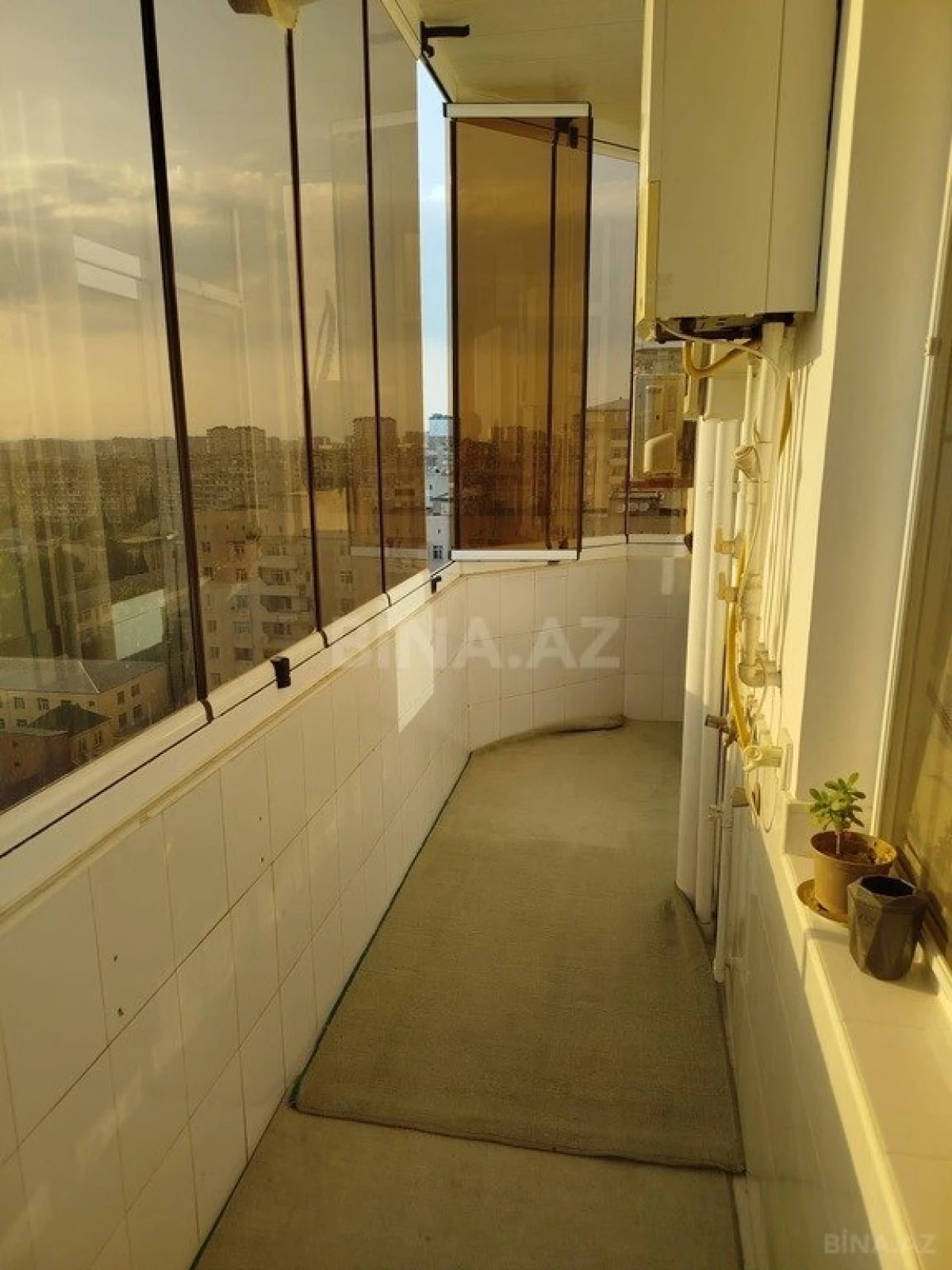 Satılır 2 otaqlı mənzil 85 m²