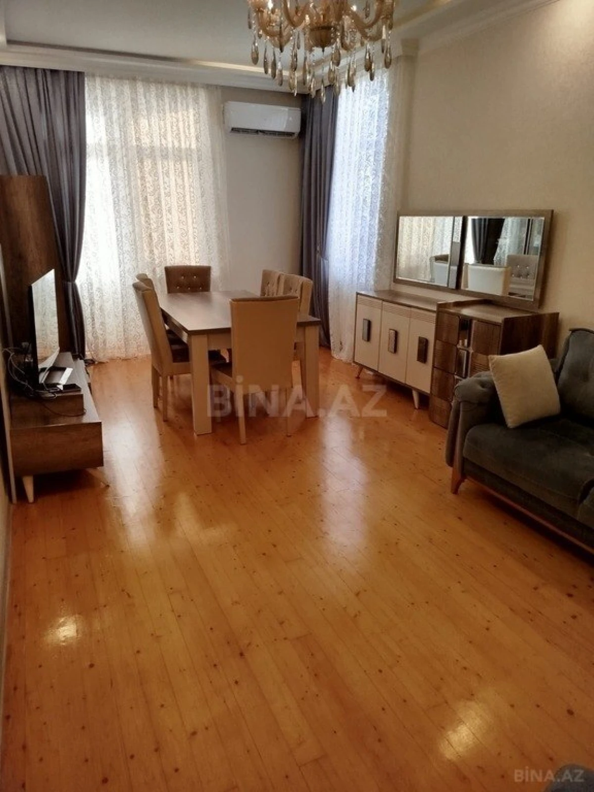 Satılır 2 otaqlı mənzil 85 m²
