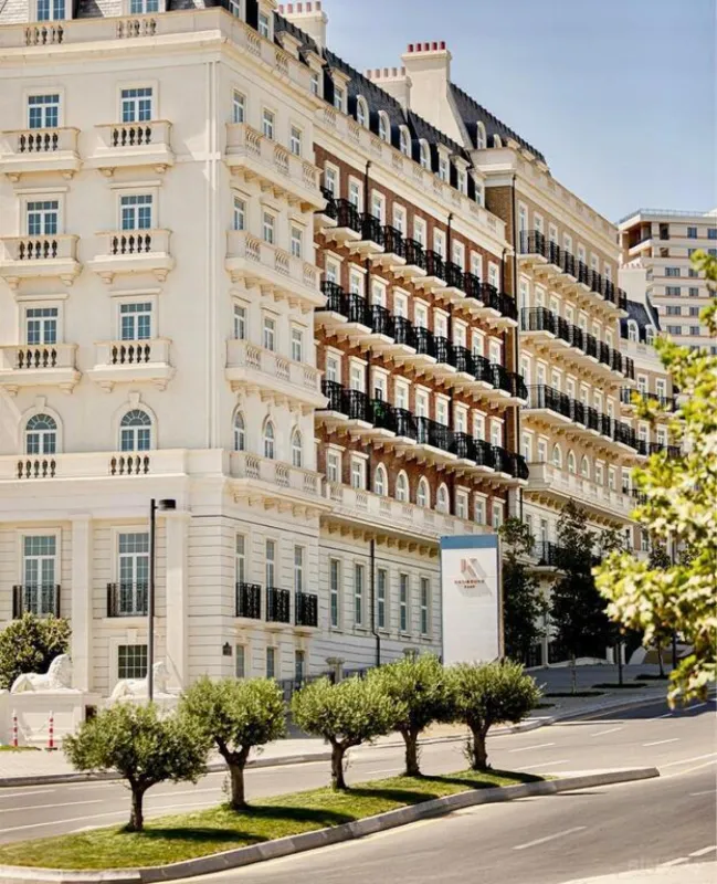 Satılır 3 otaqlı mənzil 145 m²