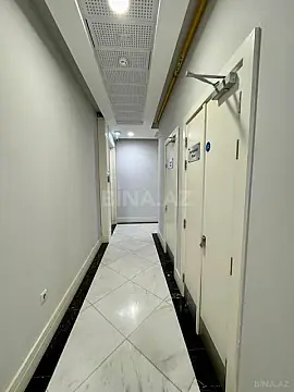 Satılır 3 otaqlı mənzil 145 m²