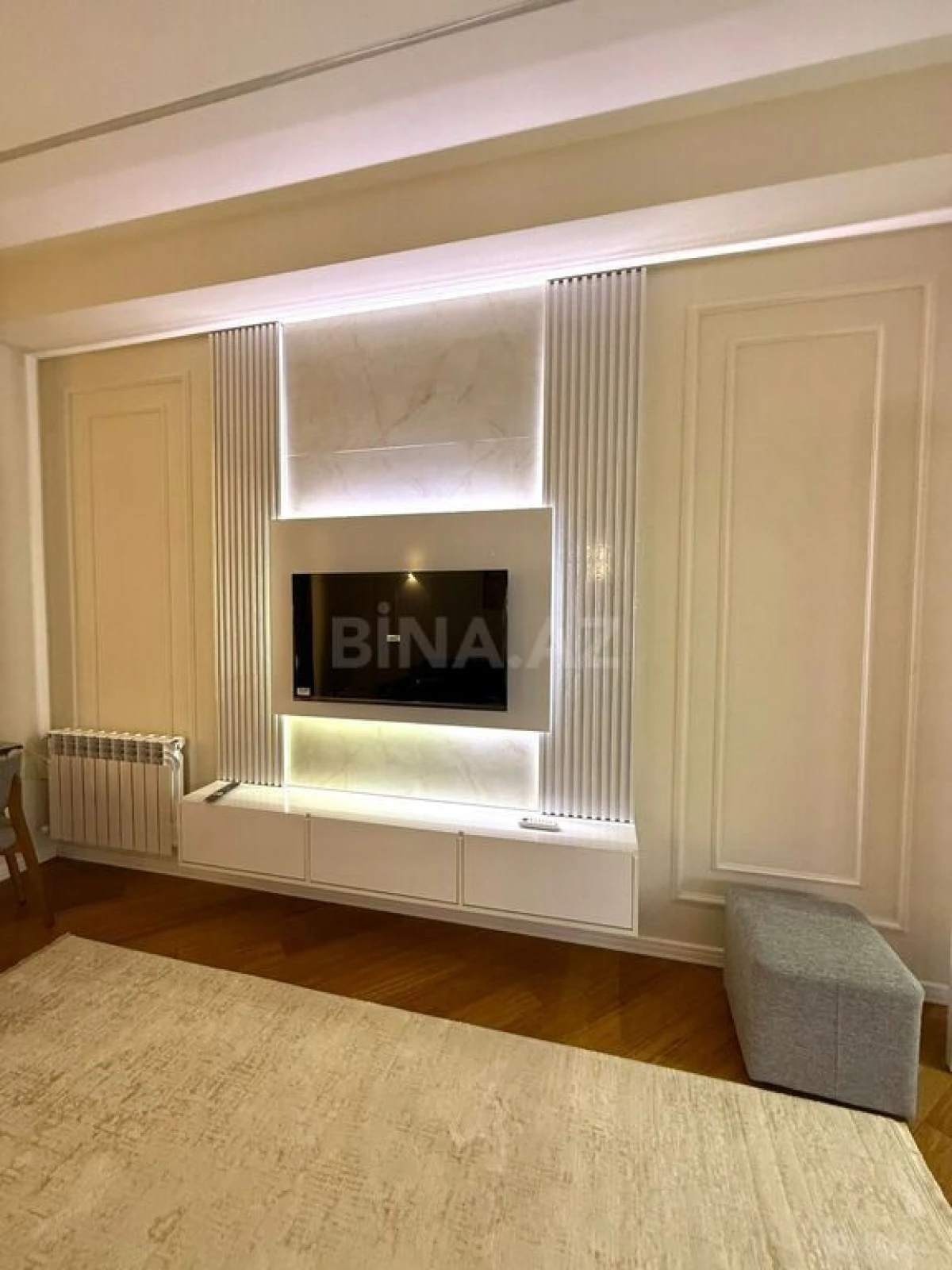 Kirayə verilir 2 otaqlı mənzil 75 m²