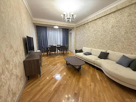 Satılır 3 otaqlı mənzil 108 m²