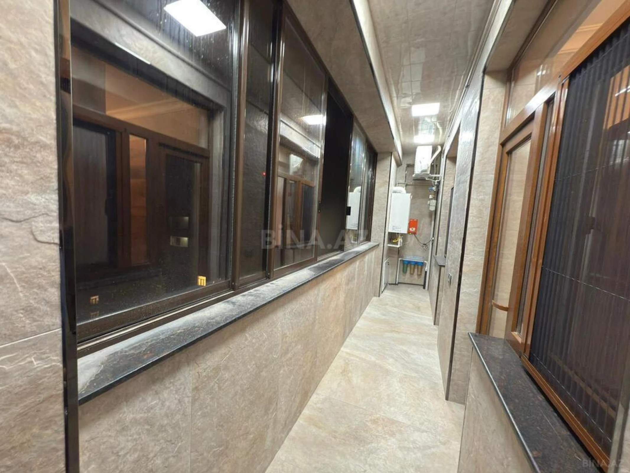 Satılır 3 otaqlı mənzil 108 m²