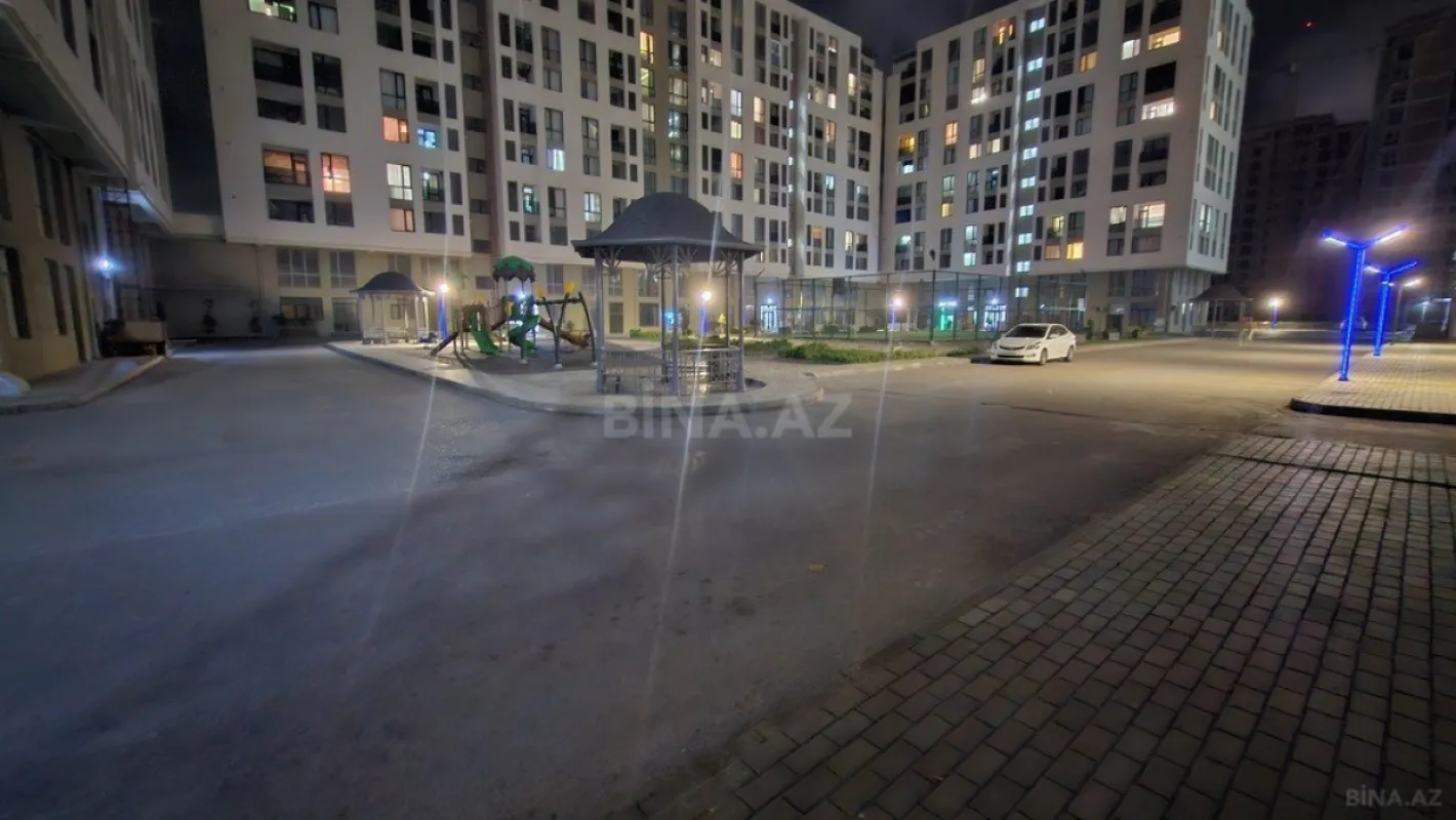 Satılır 4 otaqlı mənzil 107 m²