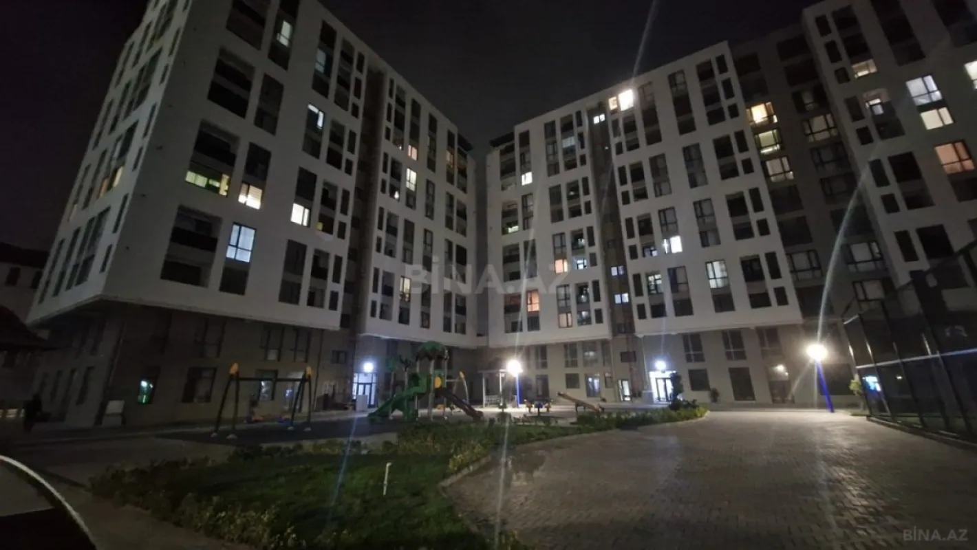Satılır 4 otaqlı mənzil 107 m²