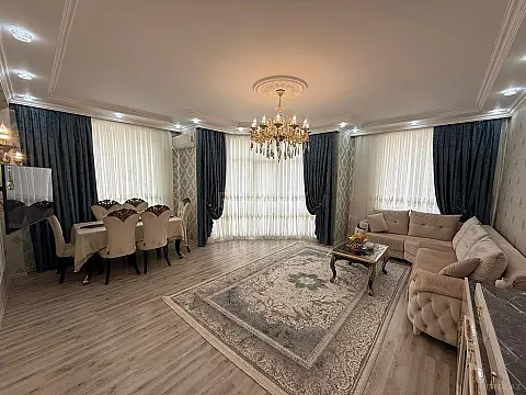 Satılır 3 otaqlı mənzil 115 m²