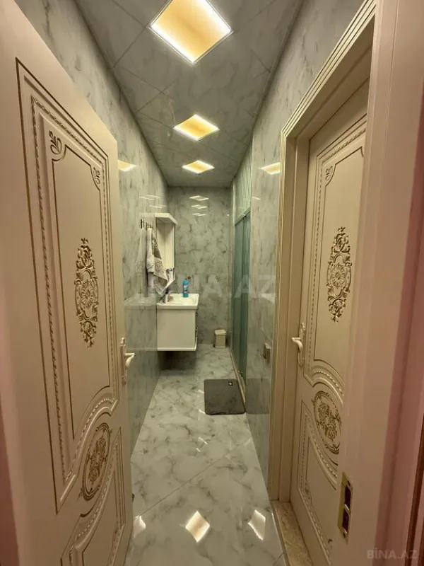 Satılır 3 otaqlı mənzil 115 m²