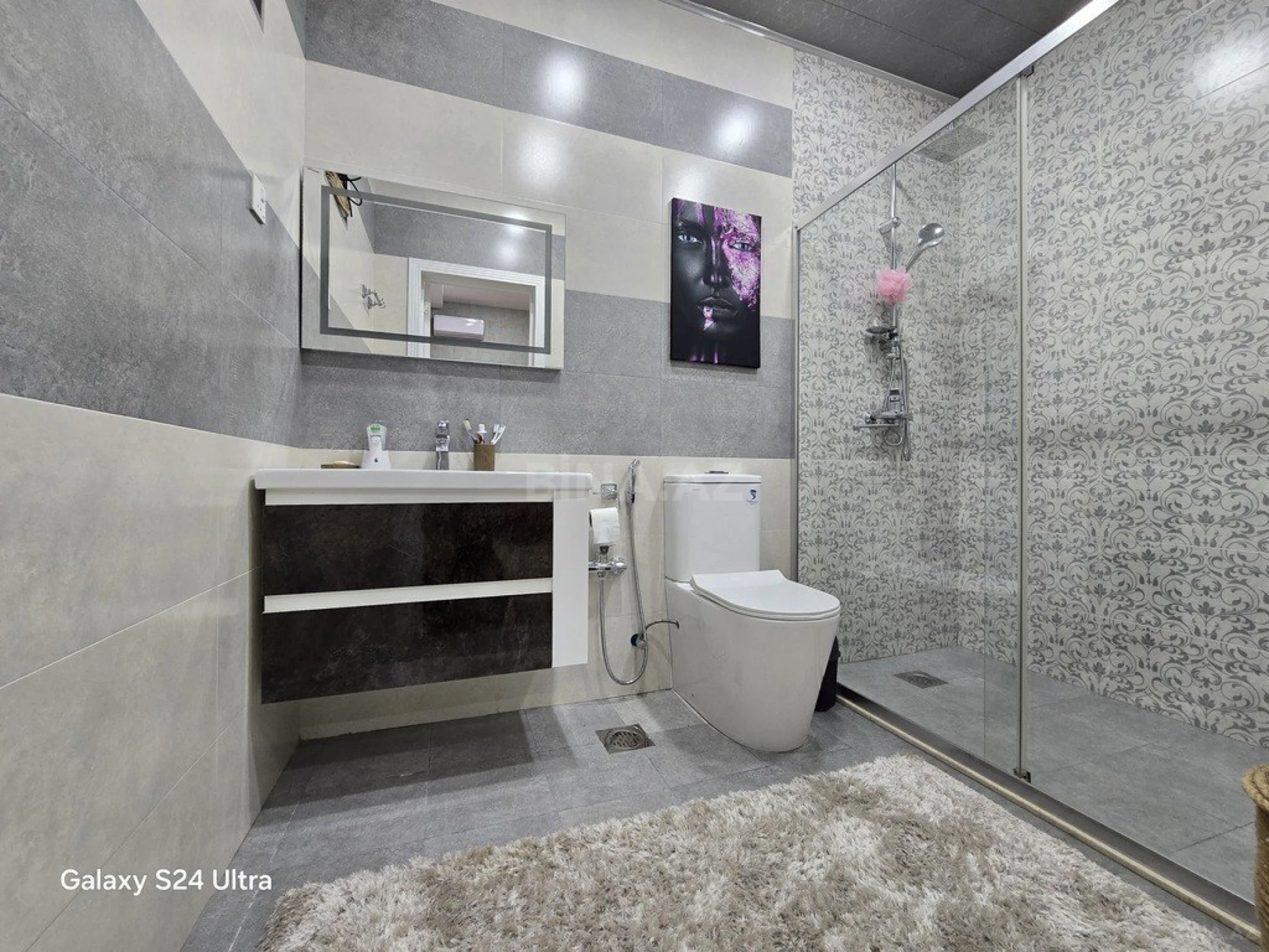 Satılır 4 otaqlı həyət evi 200 m²