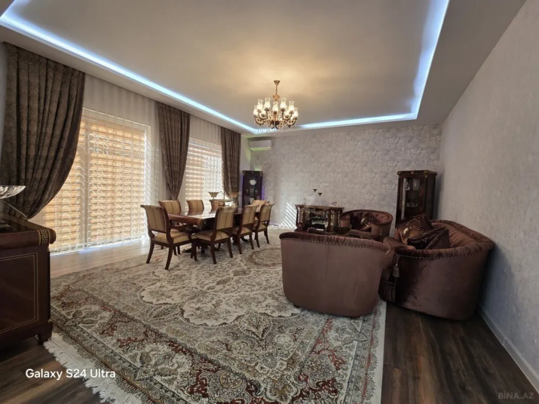 Satılır 4 otaqlı həyət evi 200 m²